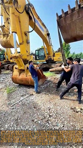 통나무로 갇힌 굴삭기 버킷 핀 제거하기: 올드스쿨 vs. 고집 센 굴삭기 핀