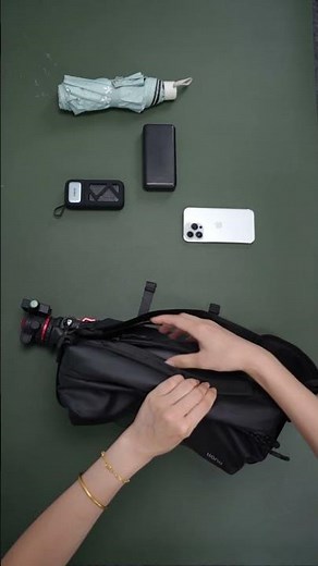 LLANO S9 Camera Sling bag with 20% off on Amazon