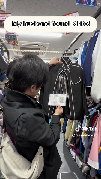 Cosplayer paradise in Tokyo! Visit this shop if you’re a cosplayer💖#otaku #anime #animelover #cosplay #cosplayer #japantravel #Ikebukuro #tokyo #cosplayanime