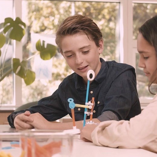 Build a robot from scratch! Our Coding & Robotics School Kits are the perfect addition to your classroom. | Strawbees