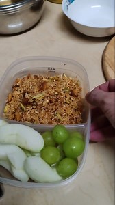 干捞拉面，咖喱汁😋😋超级正 #干捞拉面 #咖喱汁 #裂折菇 #kulatsisir | 家庭煮父