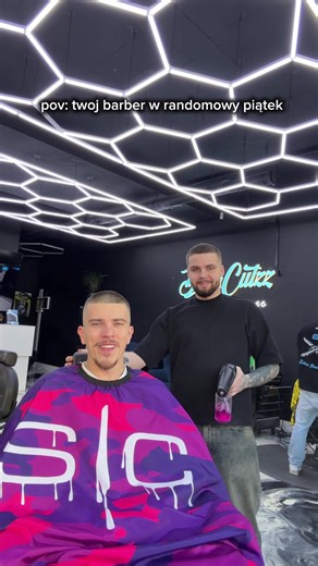 Barberhub: Transforming Styles with Kacper Blonsky