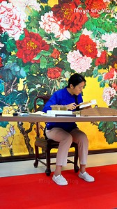 285K views · 6.6K reactions | This folding fan is filled with the names of 300,000 Chinese people, but someone wants to fold it up. | Maya Life Vlog | Facebook