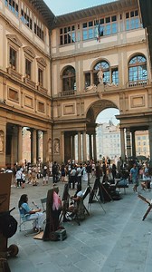 Even in the rain, Piazza della Signoria never loses its charm ☔✨ Between the statues of heroes and the rhythm of umbrellas, Florence keeps moving — alive, timeless, beautiful in every weather. #Florence #Firenze #PiazzaDellaSignoria #LoggiaDeiLanzi #RainyFlorence #VisitFlorence #Tuscany #TravelItaly #FlorenceWithLocals | Florence With Locals Group Tours & Tickets