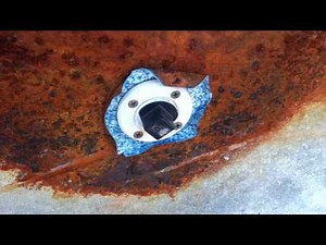 What it looks like when a vinyl pool leaks at the return