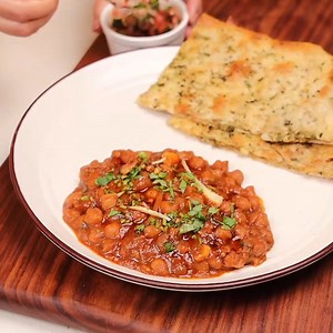 Chole in Pressure Cooker | Cooking Studio