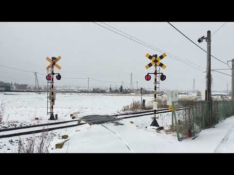 JR大糸線の踏切（豊科ー柏矢町）長野県
