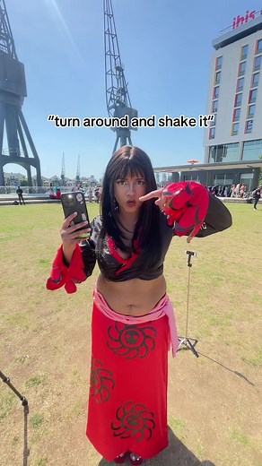 whoops🧍🏽‍♀️ @Aki @thatguyisaiuh #onepiece #shakky #gloriosa #rayleigh #gloriosacosplay