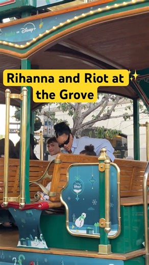Rihanna and Riot at the Grove in Los Angeles 🥰#rihanna #youtubeshorts #love #asaprockyrihanna