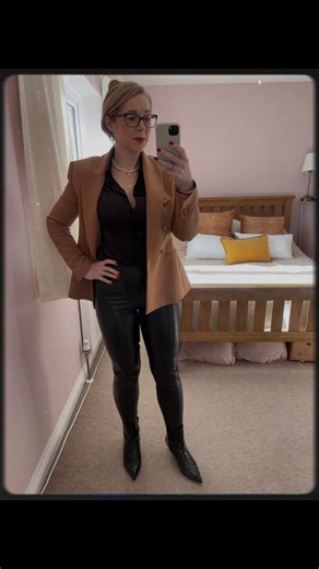 OOTD Black Leather Trousers Shiny Ankle Boots Satin Shirt Brown Blazer #ConfidentWoman #OOTD #outfitidea #StyleConfidence #leather