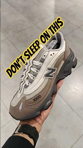 New Balance 1000 Taupe 🤎 The Cleanest 2000s Sneaker Comeback!