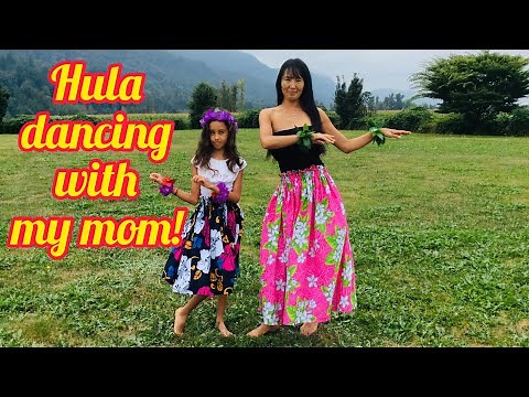 Hula Dancing to Over The Rainbow 🌈