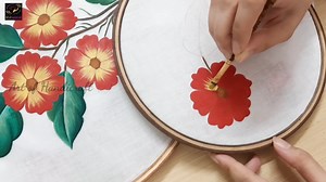 Hello Everyone, Today we will learn Wall Decoration Ideas with Fabric Painting| Fevicryl Painting Designs. It’s very easy to paint with fabric colors. Here I will show flower & leave painting techniques which will make a beautiful wallmate. You can use this wallmate to décor your home. | Art of Handicraft