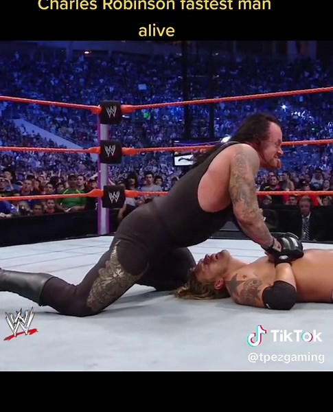 Epic Charles Robinson Sprint to Victory in WWE Wrestling Match