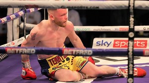 James Tennyson stopped by Jovanni Straffon in first round of IBO lightweight title fight