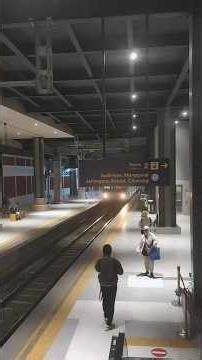 KRL Commuter Line Arriving & Departing | Tanah Abang Station Indonesia 🇮🇩