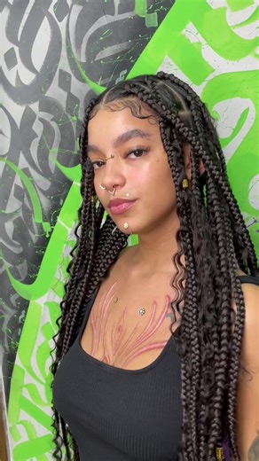 Tranças Box Braids com Cachos: Inspirações e Estilos