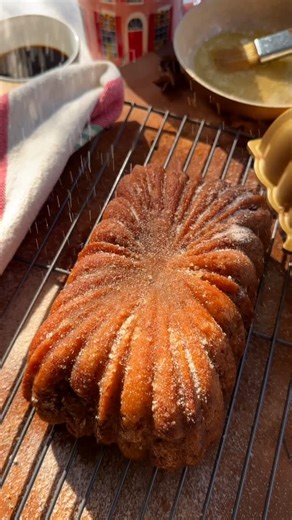Jessie Jane Daye on Instagram: "Cinnamon Sugar Donut Bread 🌲 #ad with @chsugar ✨We make this every year — perfect for Christmas morning or served warm as a dessert. My grandma’s soft holiday bread is made with C&H® Granulated Sugar, which has extra-fine crystals that dissolve smoothly, giving the bread perfectly even sweetness and that irresistibly soft center. I grab my C&H® Sugar at Costco, and it’s the one ingredient I never swap — it truly makes a difference you can taste. Bake this over th