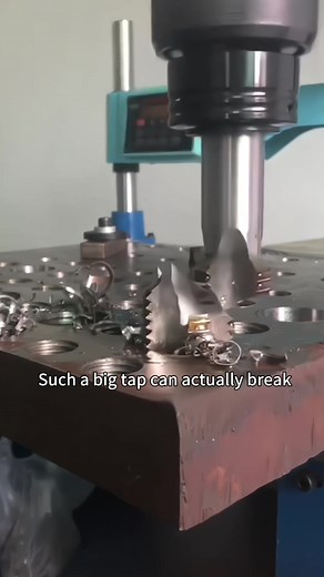 The best way to remove the broken tap is by using electric spark. #CNC #cncmachining #CNCmilling #cncmachine #cncprogramming #minimodel #MiniLathe #MiniLatheTool #PrecisionLathe #LatheProcessing #MicroLathe #CreativeLatheWork #LatheForSmallParts #HandmadeLatheProjects #LatheInspiration #LatheTechniques #Punchmodel #pressmachine #punchmachine #punchpress #ModelMaking #ModelPrecision #JewelryInspiration #WatchAccessories #ModelEnthusiastTool #ClockMakingParts #FineModelFinish #ScaleAccuracyModel #