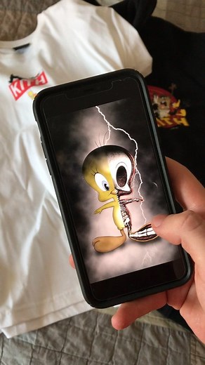 23K views · 908 reactions | New phone wallpapers on our Instagram! Go follow us to grab them! | Looney Tunes | Facebook