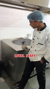 Staff ke aisa nahi karna chaiye ram chef ko( सारा स्टाफभाग गया ) ( ये करके बाद में पस्ताना पड़ता है शेफ को 🙏😔 ( last seen jarur dekhe 🙏 More video ke follow kare ➡️ @chef_ram1121 #cheflife #emotional #staffy #chef_ram1121 #reelinstagram | Chef Ram