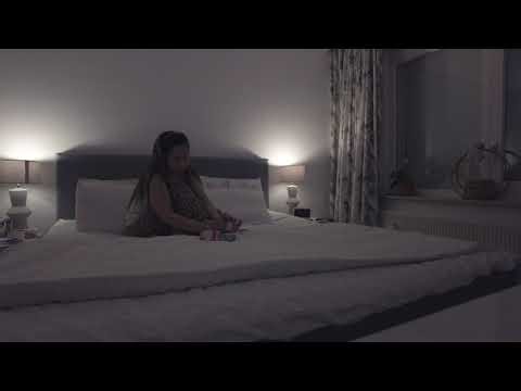 Taping my broken toe using medical tape 🫣