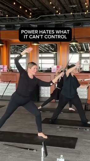 Learn sword yoga with WeaponUp