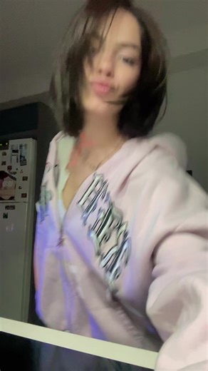 Melliken (@melliken) adlı kullanıcının sadece sevilmek istedim jersey club - ig: malii.flp ile oluşturduğu videoları