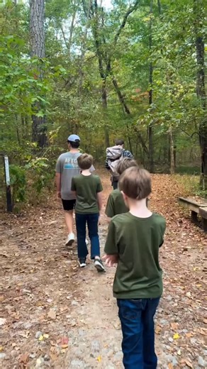 Exploring Alabama State Parks! Our family loved hiking the King’s Chair Trail at Oak Mountain State Parks this fall! The leaves and view were beautiful! @alstateparks #alabamathebeautiful | Kathryn Hoppe-McQueen, Harpist