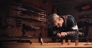 Comment  réparer la semelle de ses skis ?