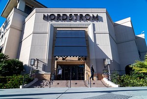 Flash Mob Thefts Of Luxury Brand Stores Increases, 9 People Charged: Report