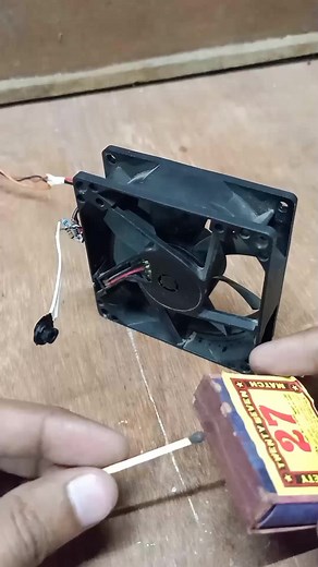 43K views · 672 reactions | LDR based voltage divider circuit | Auto fan on off #electrician #electronics #reel #machine #idea #project #technology #Technical #engineer #engineering #electrical #idea #reelsfb #shorts #instagram | Science & Engineering | Facebook