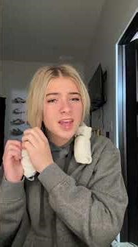 My Greatest Accomplishment… Perfect Heatless Sock Curls! 😍🧦✨