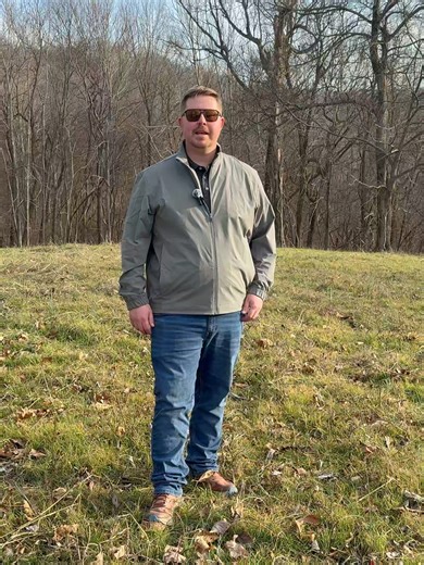 🌄 NEW LISTING | OZARK MOUNTAIN LAND 🌄 Looking for space, views, and freedom? This 71± acre Ozark Mountain property has it all! 🌲 Rolling wooded terrain with mountain views 🏡 Ideal home or cabin site 🚜 Trails throughout seasonal creek 🦌 Loaded with wildlife — deer, turkey, quail, hogs & more ⚡ County road frontage & electricity available ❌ No restrictions All this for $149,900 — own your piece of the Ozarks! 📞 Call Cody Cooper with United Country Ozark Realty 📱 870-291-7911 | ☎️ 870-368-4