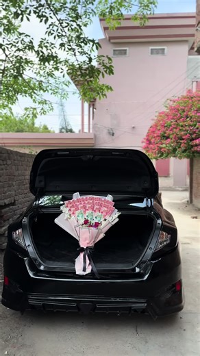 Kis ko chahya yeh bouquet 💐 ..? #adilscivic😍 #mashallah #fypシ゚viral #viewsproblem😭 #foryou