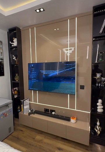 Room Transformation: From Minimalist to Modern Elegance