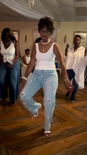 Flashing! #bekind #flasin #flashlight #linedancing #foryou | flashlight line dance