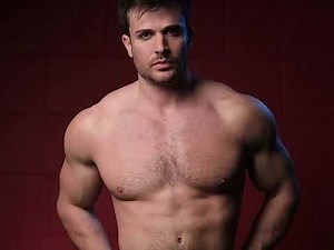 EXHILARATING YOUNG MALE MUSCULAR MODEL & FITNESS TRAINER PHILIP FUSCO