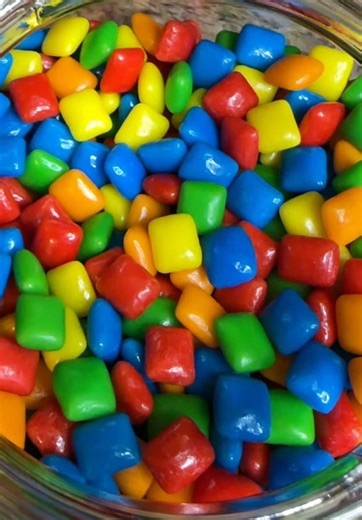 Mini Chiclets Gum: Assorted Fruity Flavors in Bulk