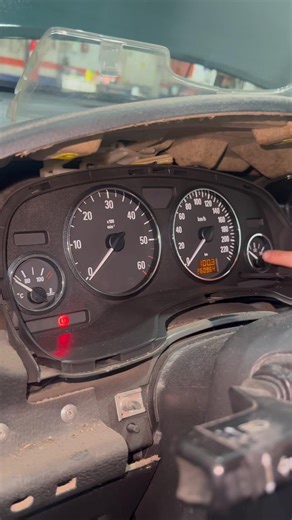 Reparación de cuadro de instrumentos #mecanica #electronica