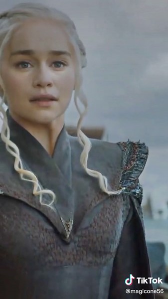 Daenerys arrives at dragonstone her family's castle #houseofthedragon #gameofthrones #daenerystargaryen #fyp #rhaenyratargaryen
