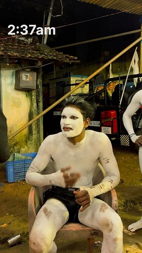 Sushma raj Kadabettu on Instagram: "Madu mamsa thindh maitu barpinge 😡👎 Our Pilivesh team has a history of over 45 years. We are the third generation of tiger dancers, starting from our grandfather. We have given over 1,000+ shows all across India in different locations , and no one from our team has ever faced this issue until date 📅 . Nowadays, people are doing this just to become viral. This must 🛑 #Kudla #mangalore #tulu #udupi #pili #pilinalike"