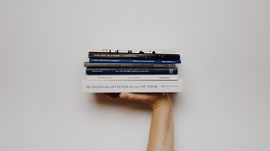 Contoh-Contoh Resensi Novel yang Baik dan Benar