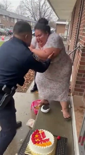 Woman served EVICTION for LUNCH, and FIGHTS BACK