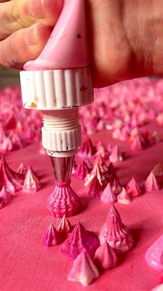 27K views · 283 reactions | This painting is titled “Pink Problems” - wanna take a guess what it’s about??  #pinkpinkpink #texturedart | Zach Frank | Facebook