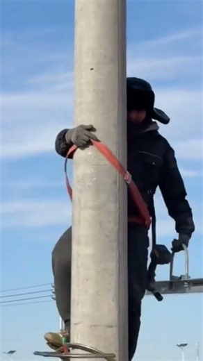 This is one easy way to climb an electric pole using a leg support device.#shorts