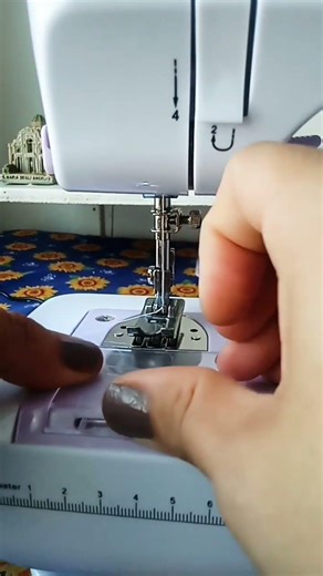 How to Wind the Bobbin Thread (Mini Sewing Machine)