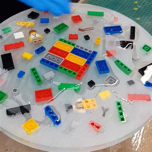 DIY Clock for Children's Room with Lego | DIY & Crafts USA