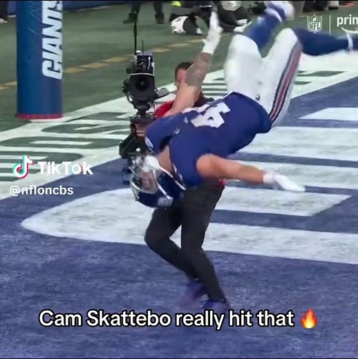 This backflip 🔥 #nfltiktok #nfl #football | cam skattebo