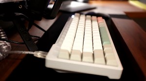 【机械键盘】让老外也折服的国人原创客制化键盘 Canoe（独木舟）Typing Sound